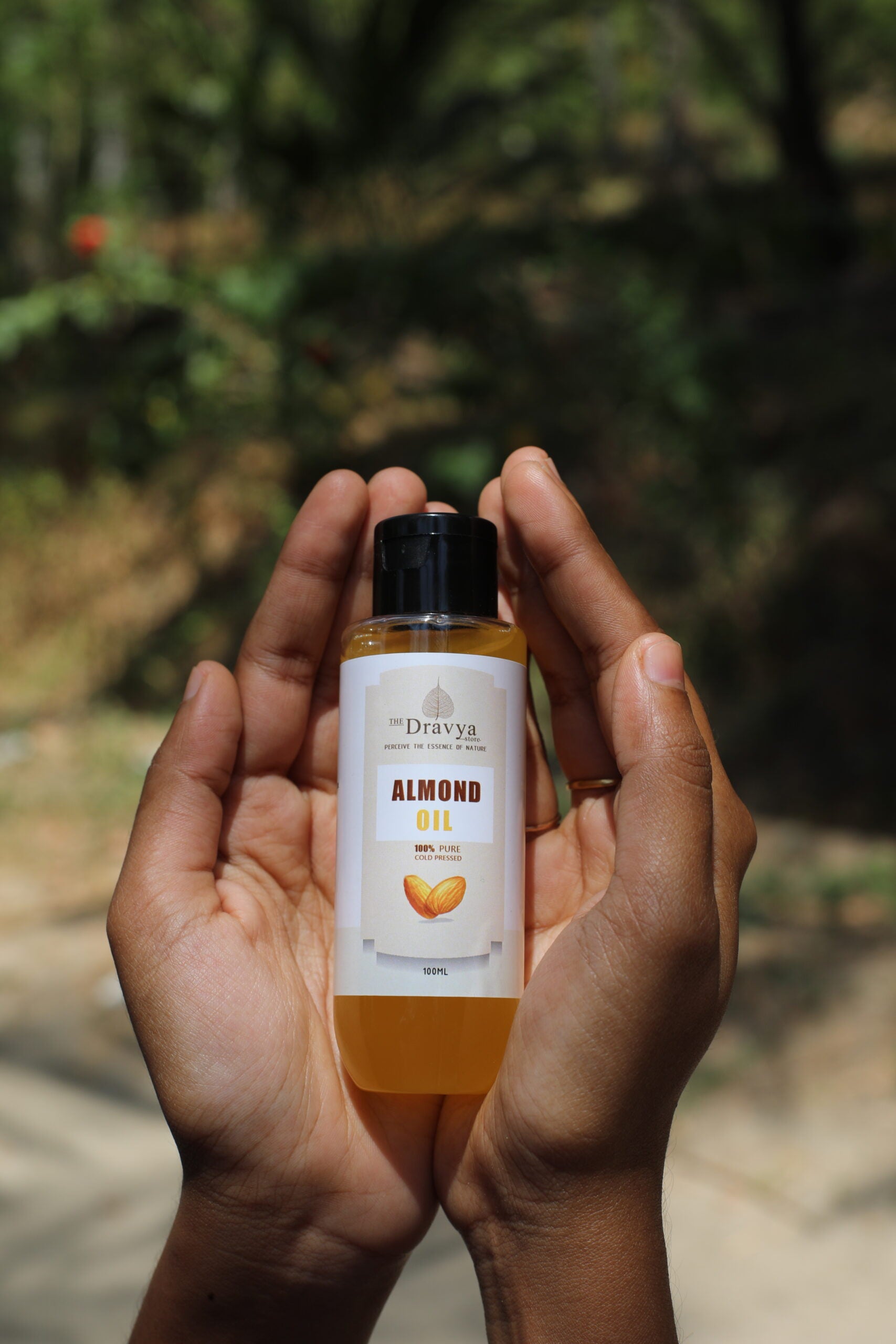 Wood-Pressed Sweet Almond Oil for Babies | Wood-Pressed | Newborn & infant friendly